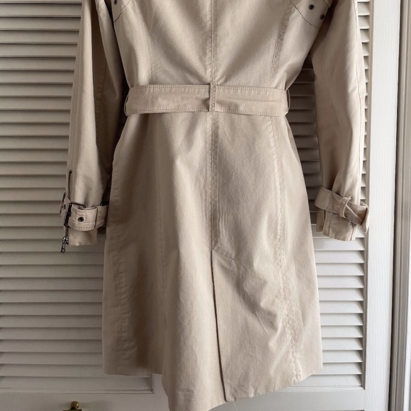 Zara Trench Coat - Picture 6 of 6